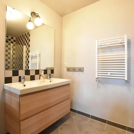Charming In Detershagen With Private Terrace רוסטוק